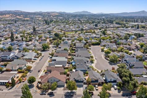 2092 Waltzer Road Santa Rosa CA 95403