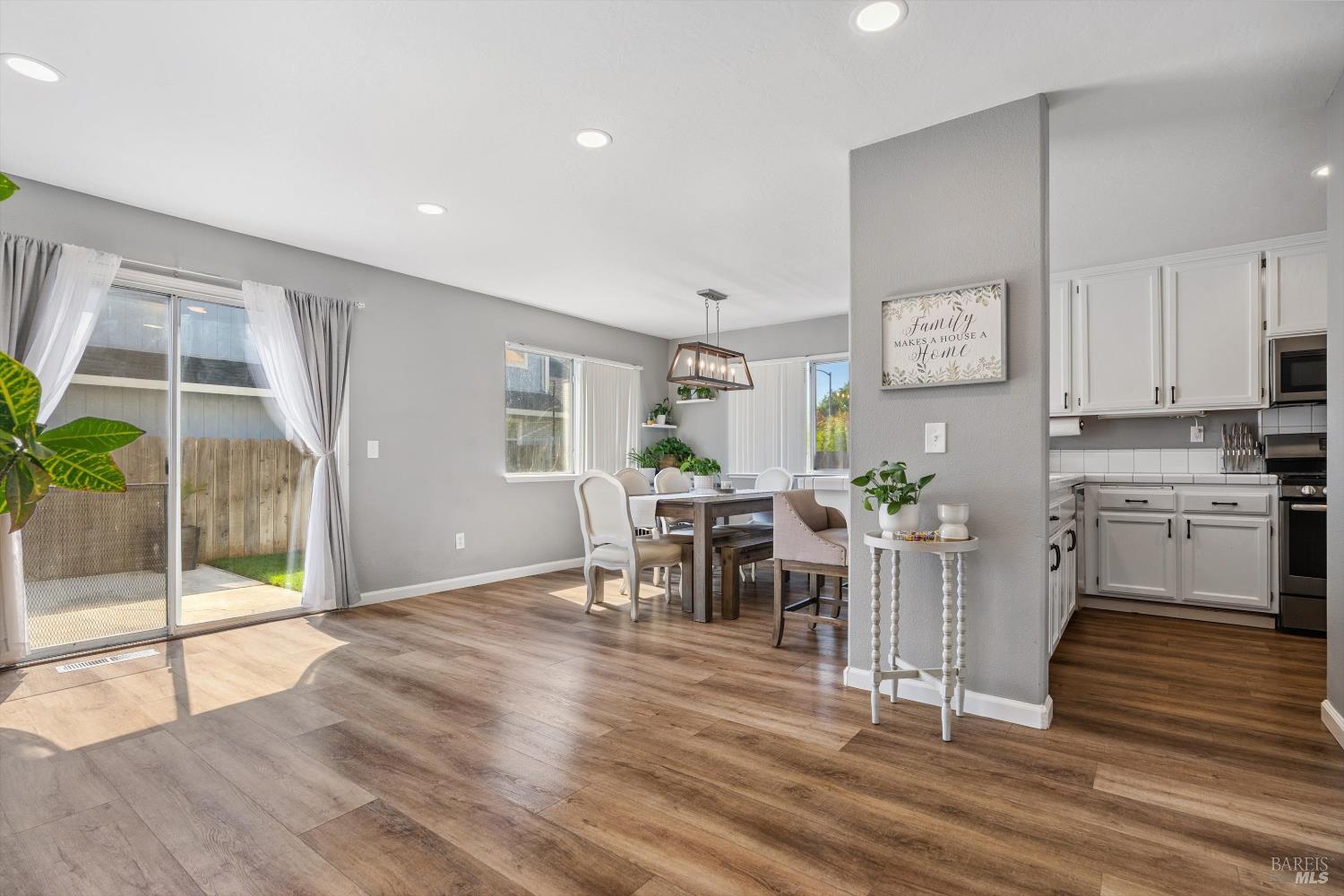2092 Waltzer Road Santa Rosa CA 95403