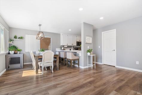 2092 Waltzer Road Santa Rosa CA 95403