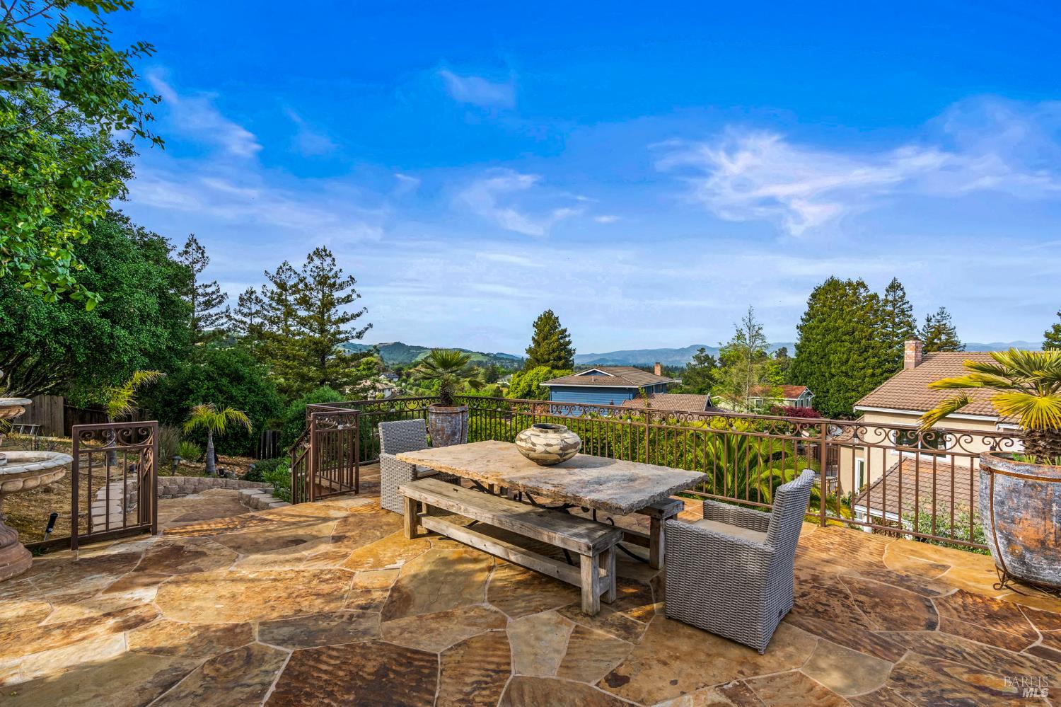 3207 Swiss Court Napa CA 94558