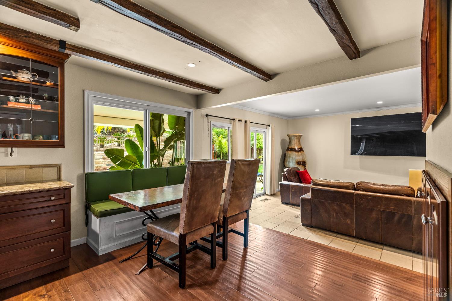 3207 Swiss Court Napa CA 94558