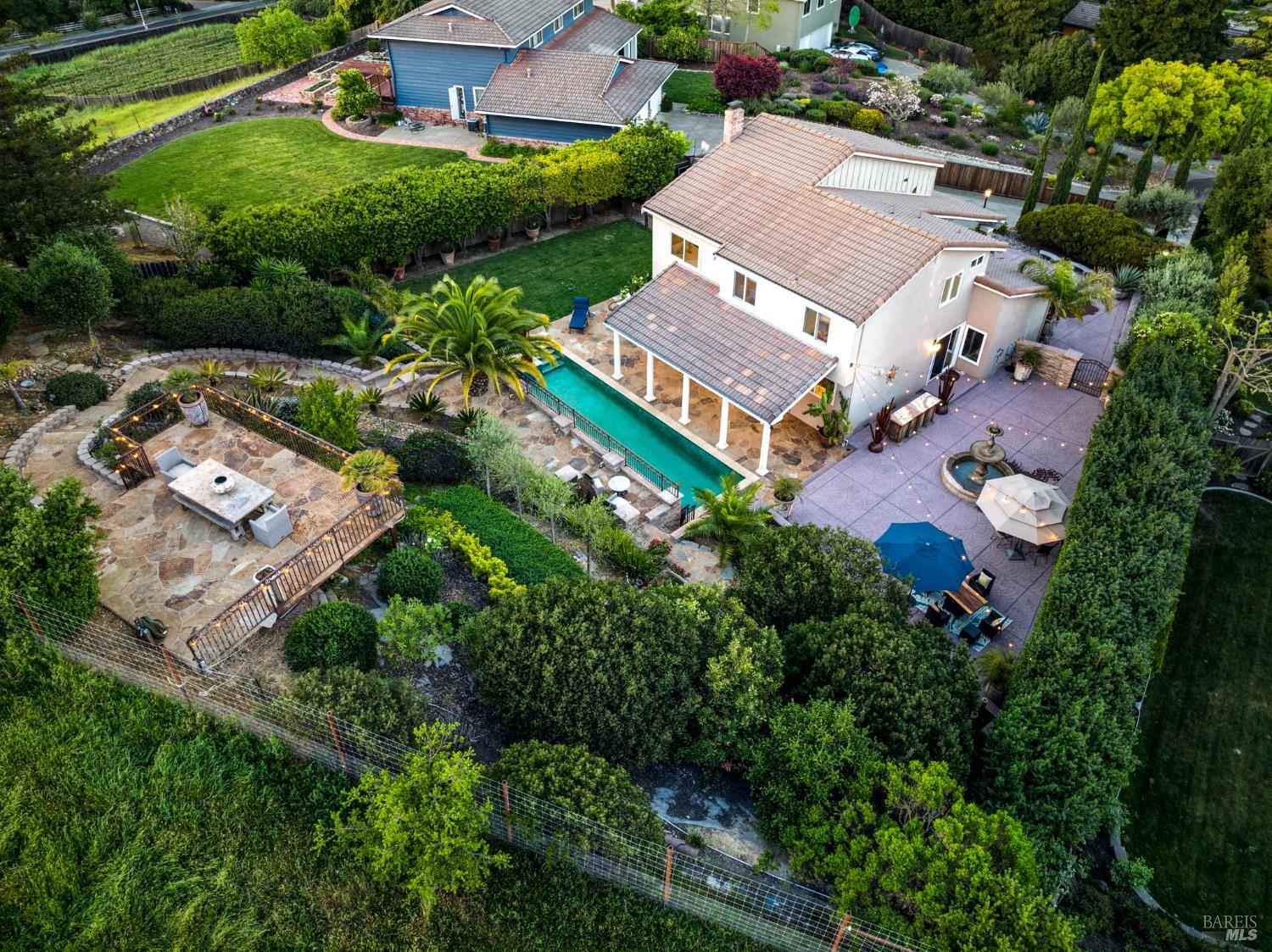 3207 Swiss Court Napa CA 94558