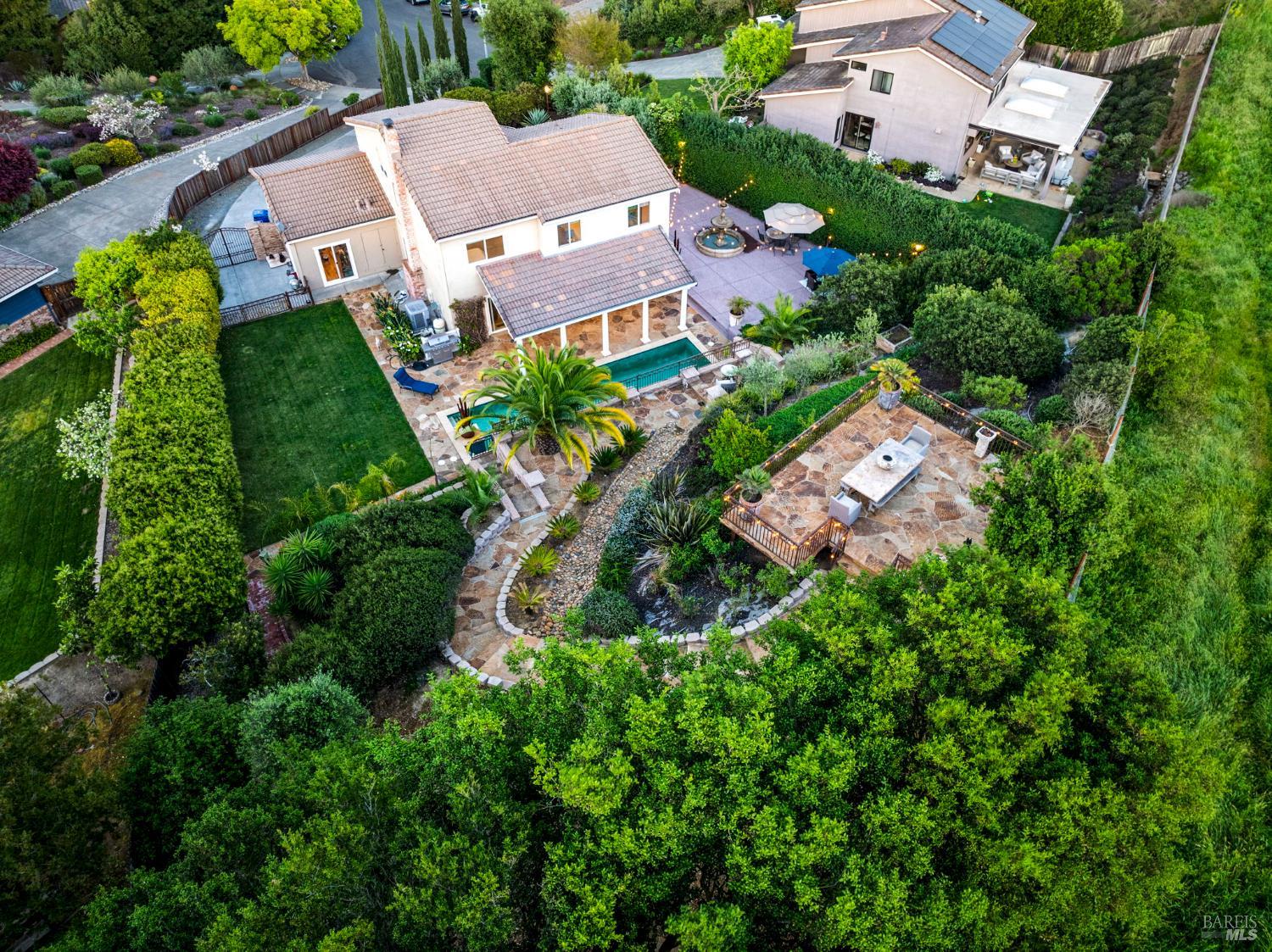 3207 Swiss Court Napa CA 94558