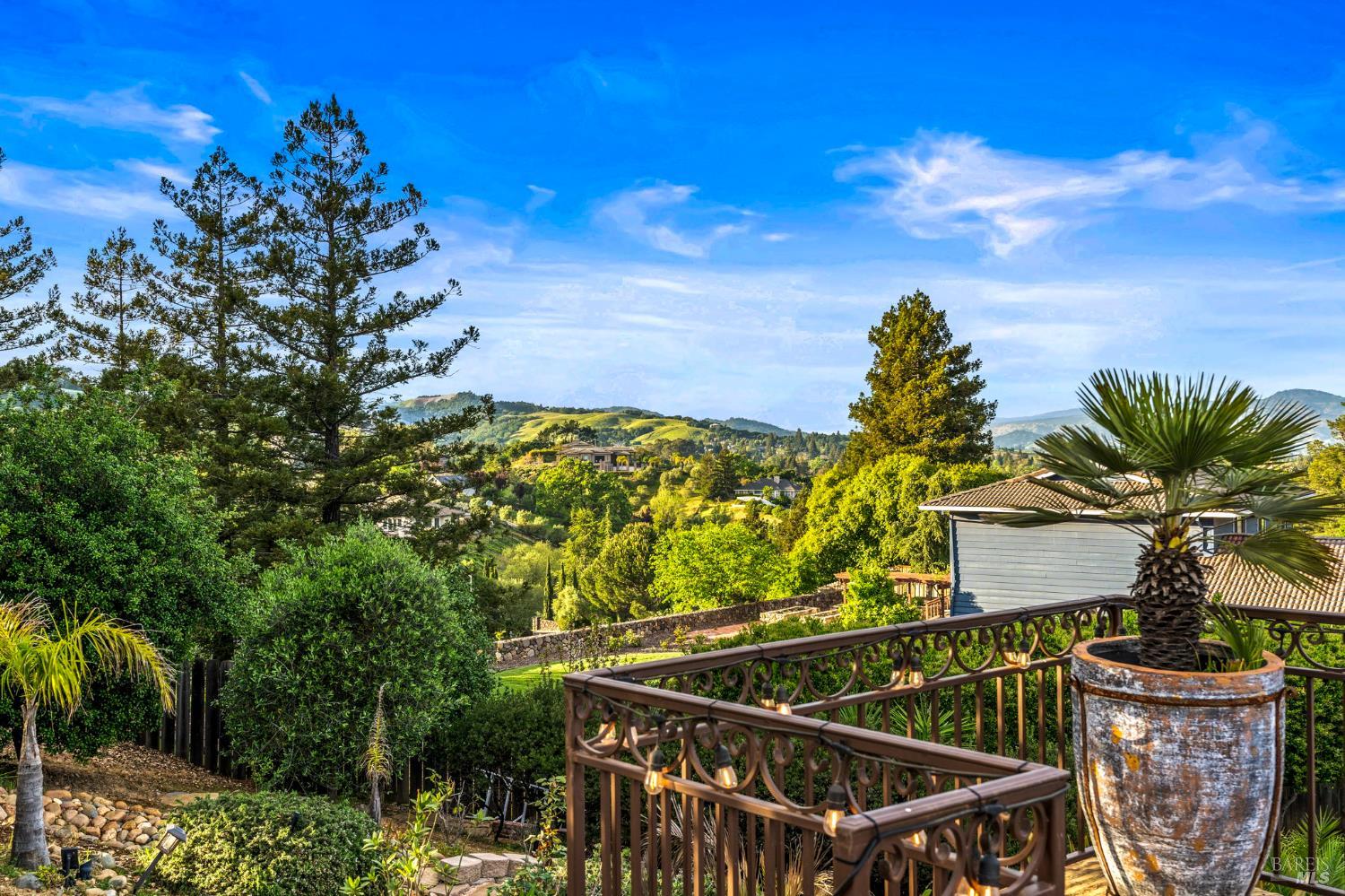 3207 Swiss Court Napa CA 94558