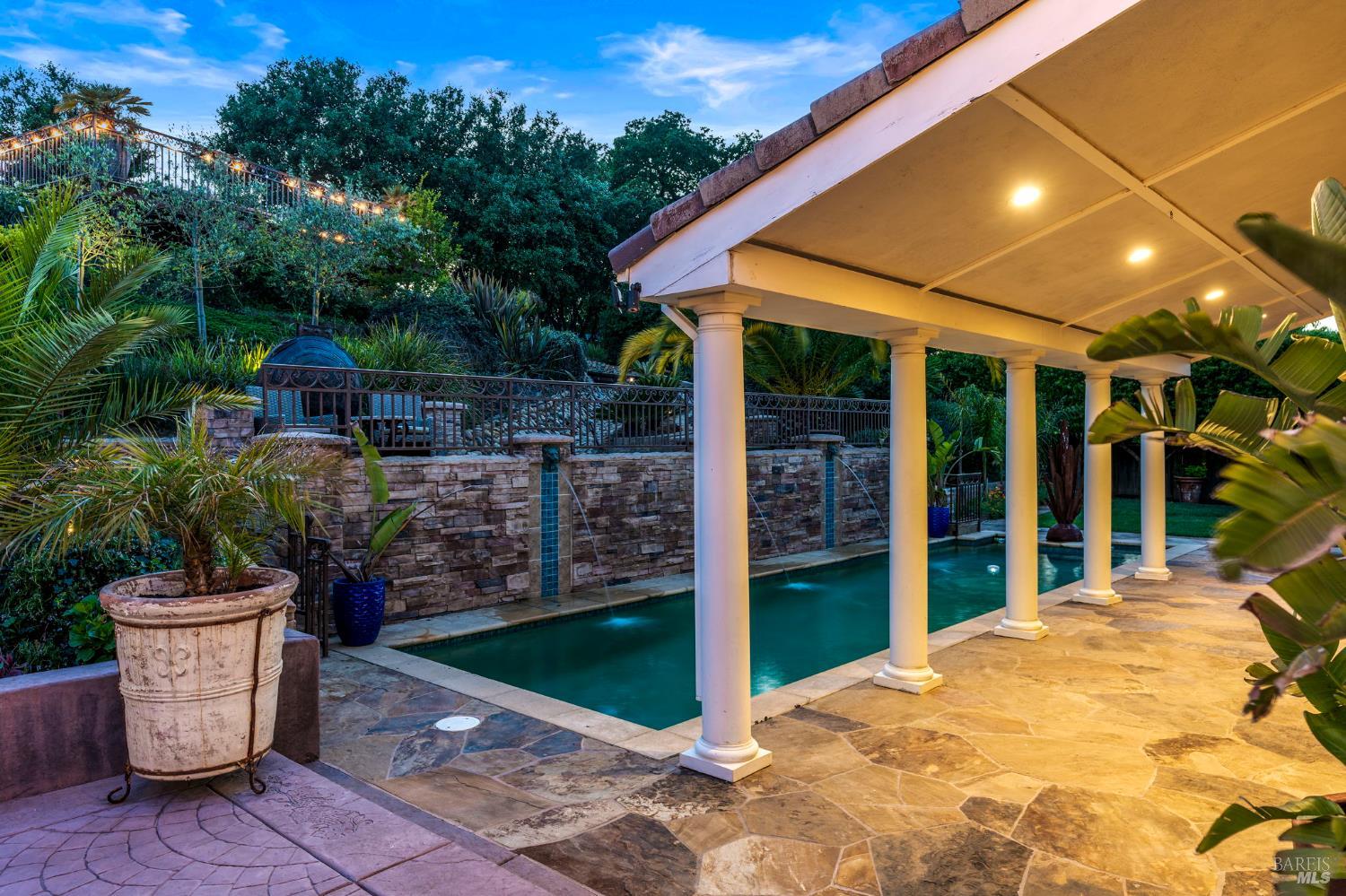 3207 Swiss Court Napa CA 94558