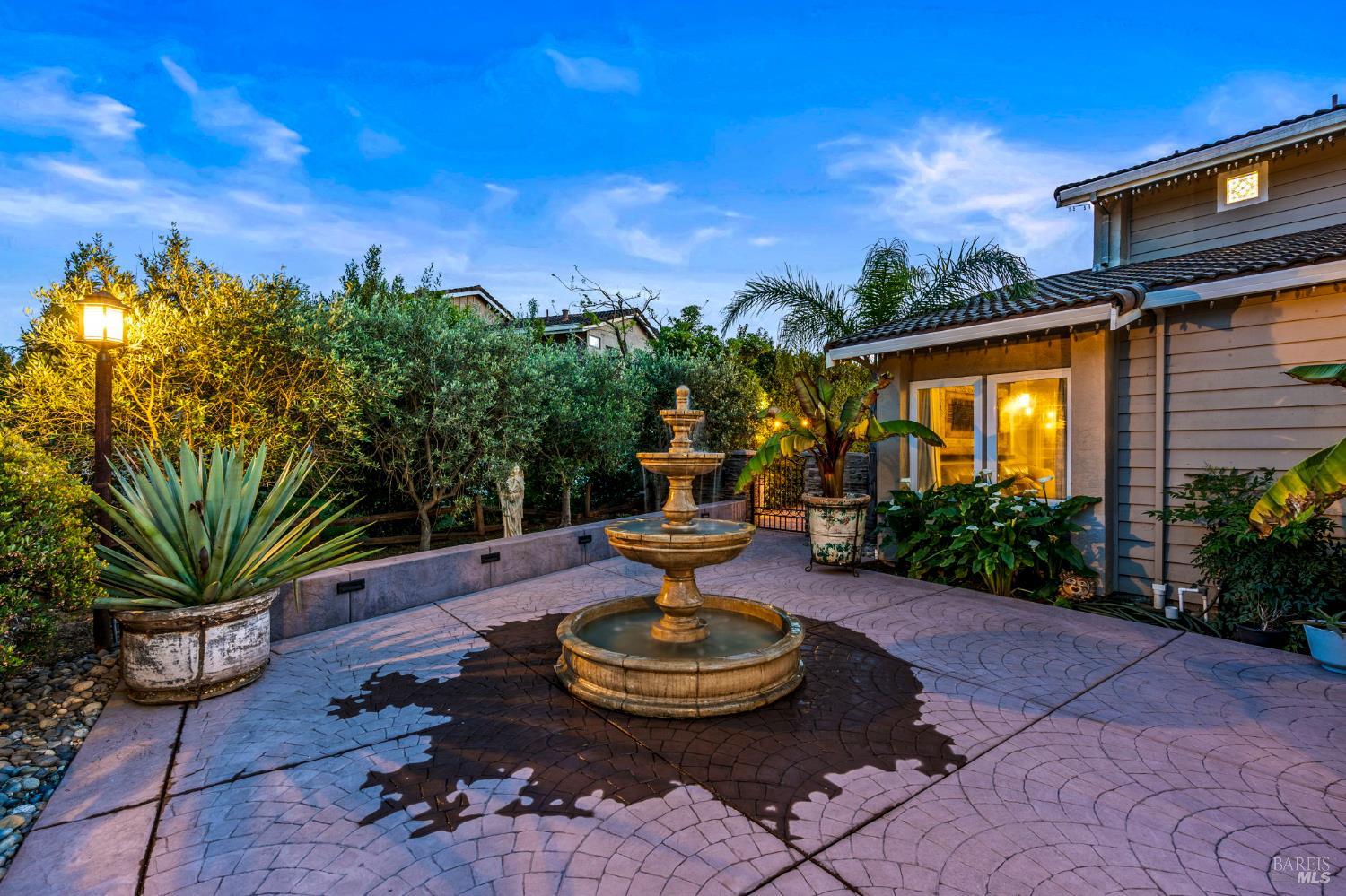 3207 Swiss Court Napa CA 94558