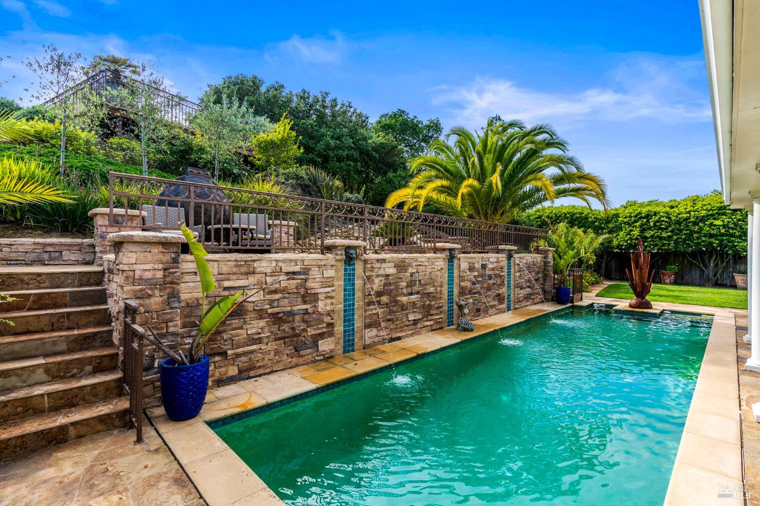 3207 Swiss Court Napa CA 94558