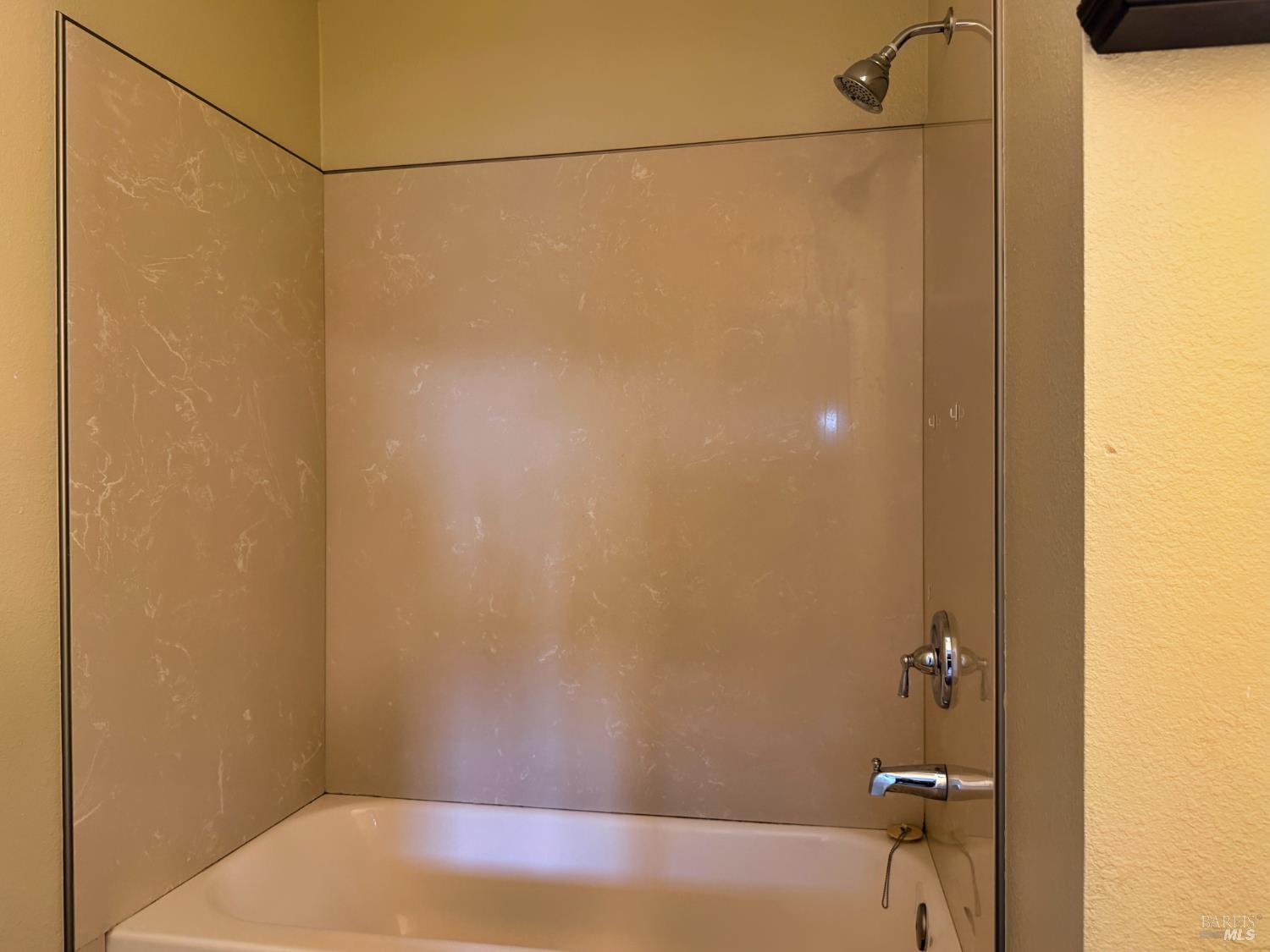 104 Thompson Avenue Ukiah CA 95482