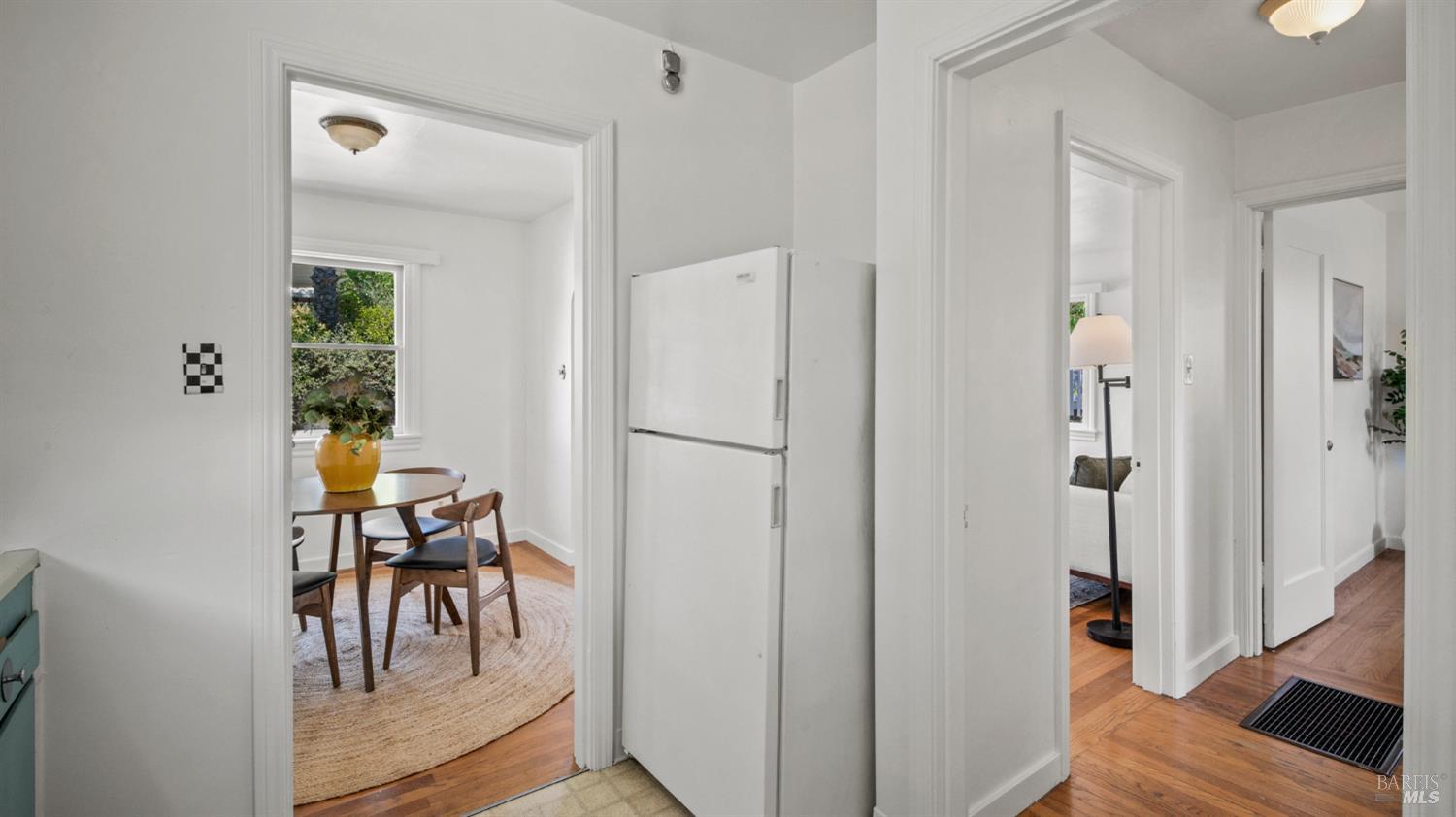 2-2 1/2 Grandview Avenue Petaluma CA 94952