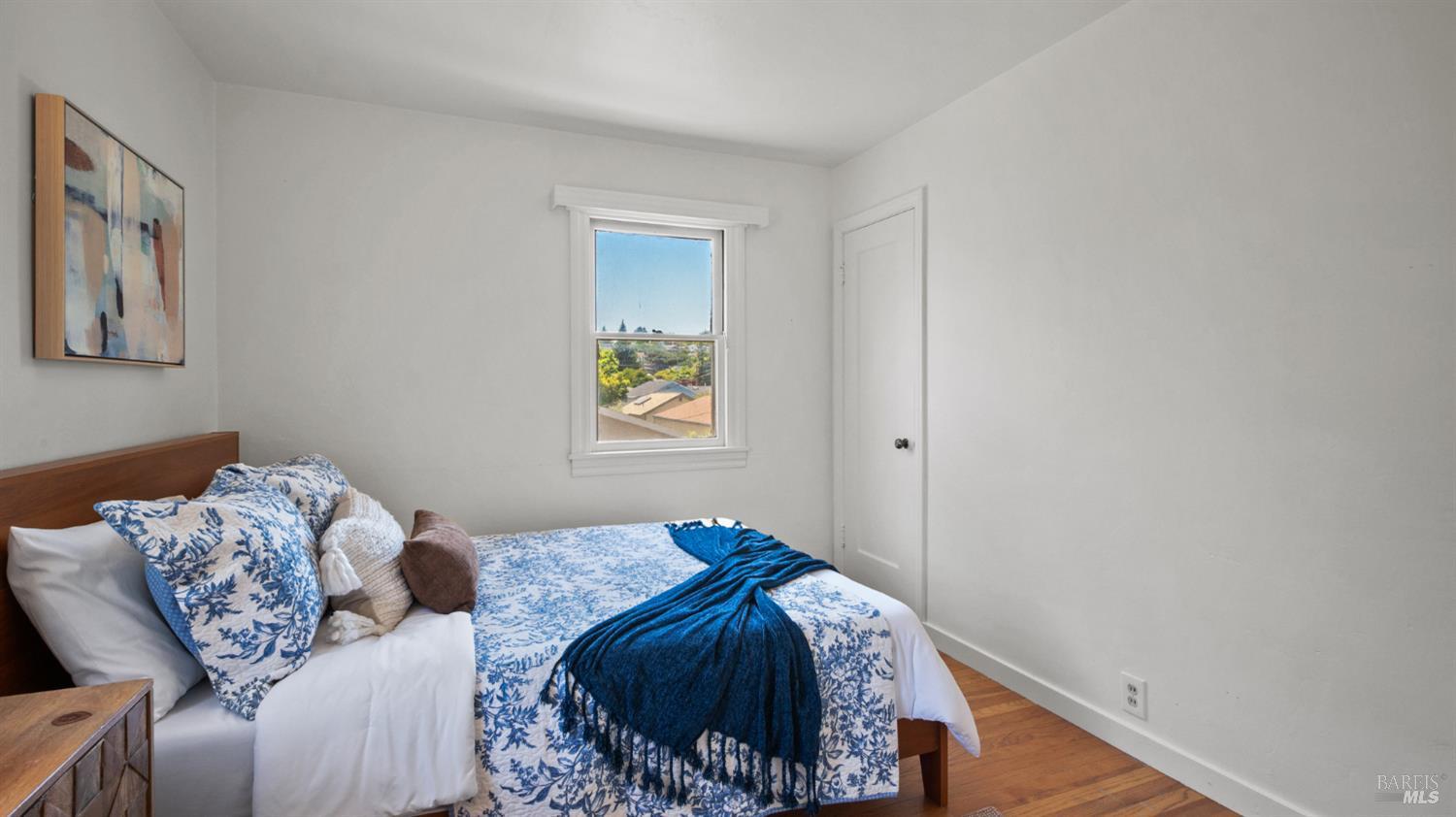 2-2 1/2 Grandview Avenue Petaluma CA 94952