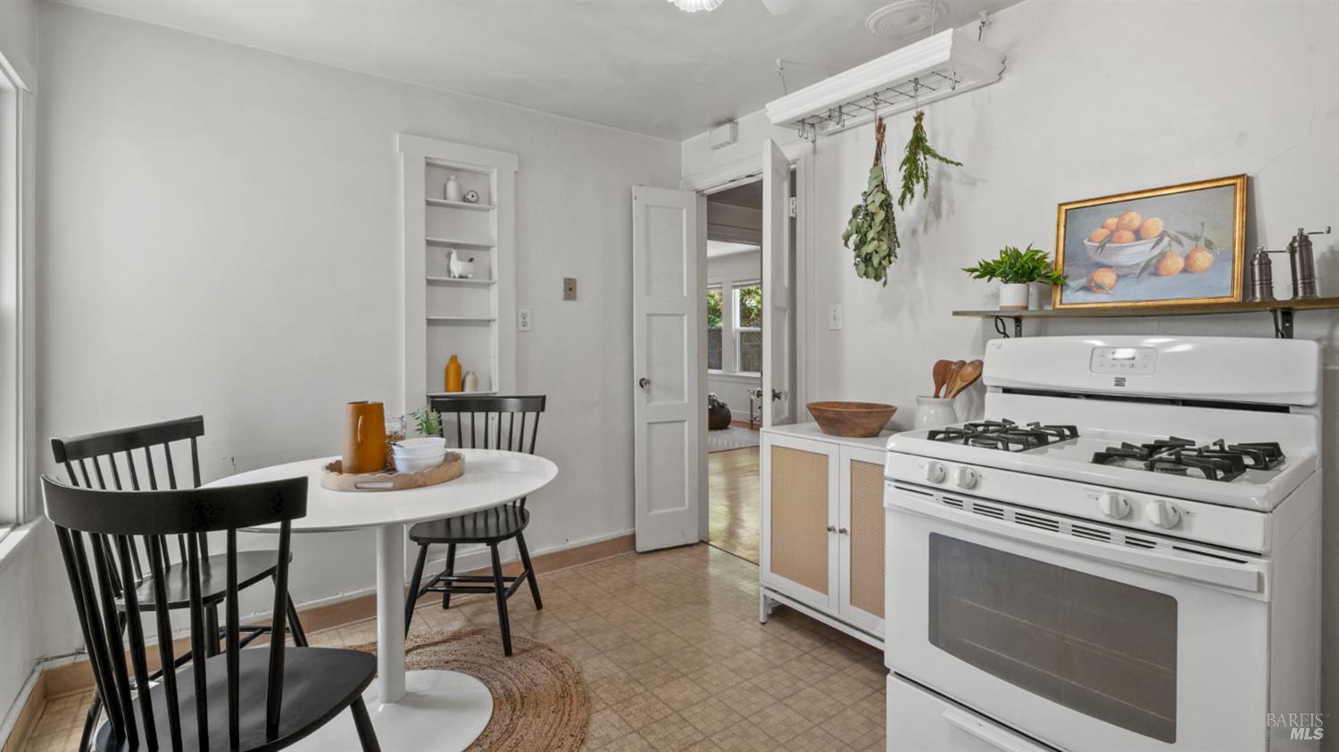 2-2 1/2 Grandview Avenue Petaluma CA 94952
