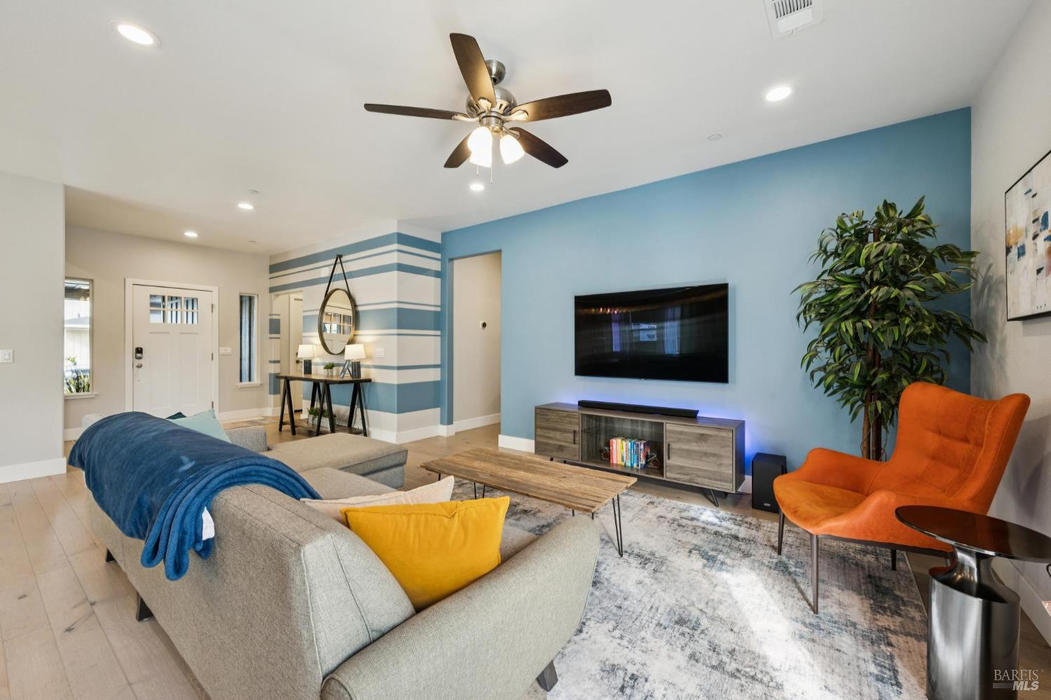 1412 Dogwood Drive Santa Rosa CA 95403