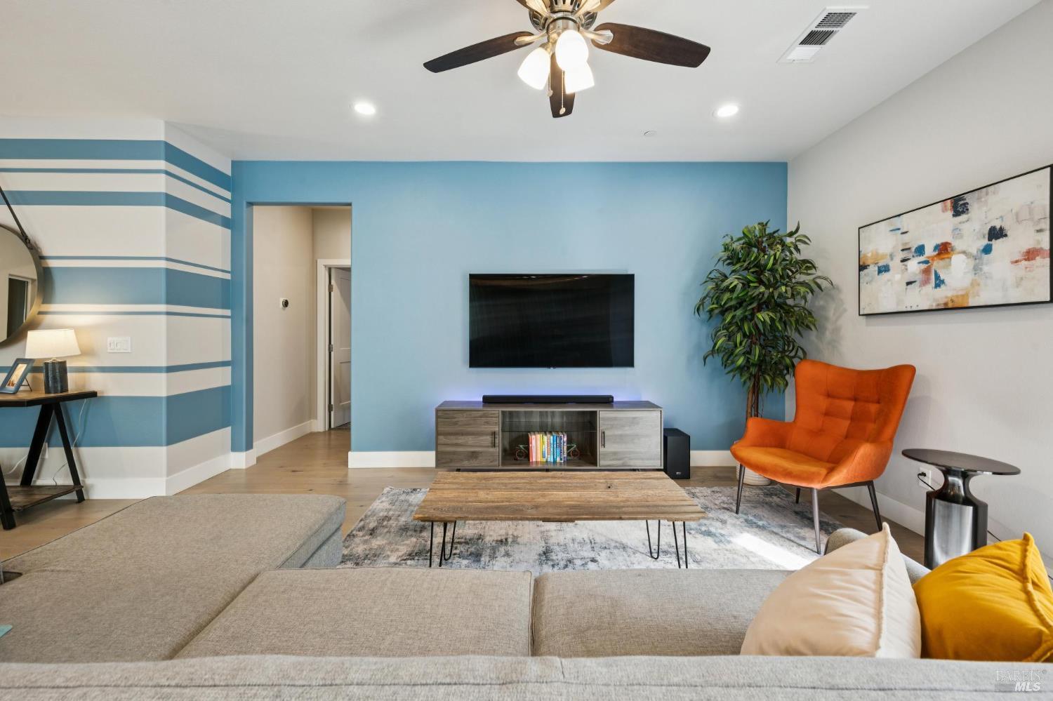 1412 Dogwood Drive Santa Rosa CA 95403