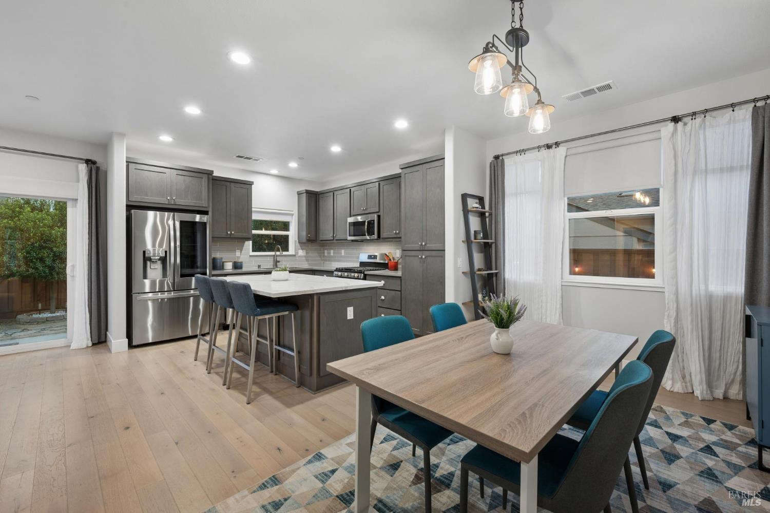 1412 Dogwood Drive Santa Rosa CA 95403