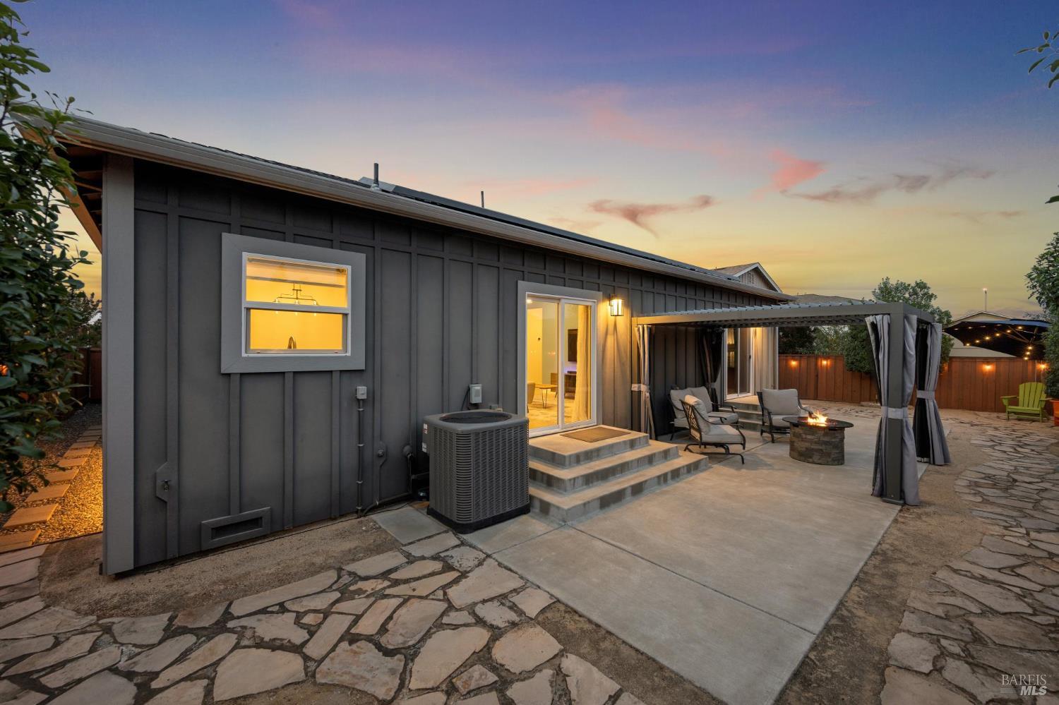 1412 Dogwood Drive Santa Rosa CA 95403