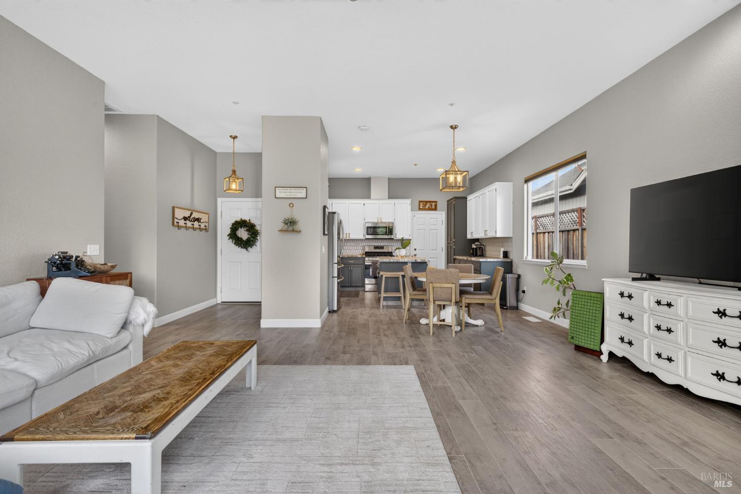 458 Muscat Drive Cloverdale CA 95425
