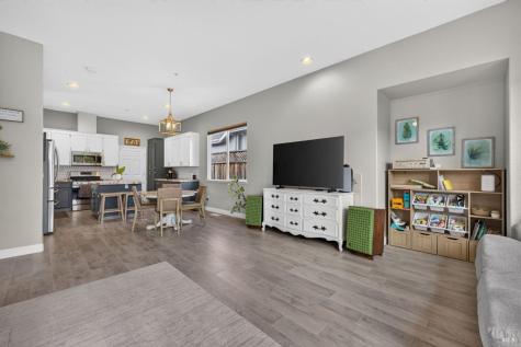 458 Muscat Drive Cloverdale CA 95425