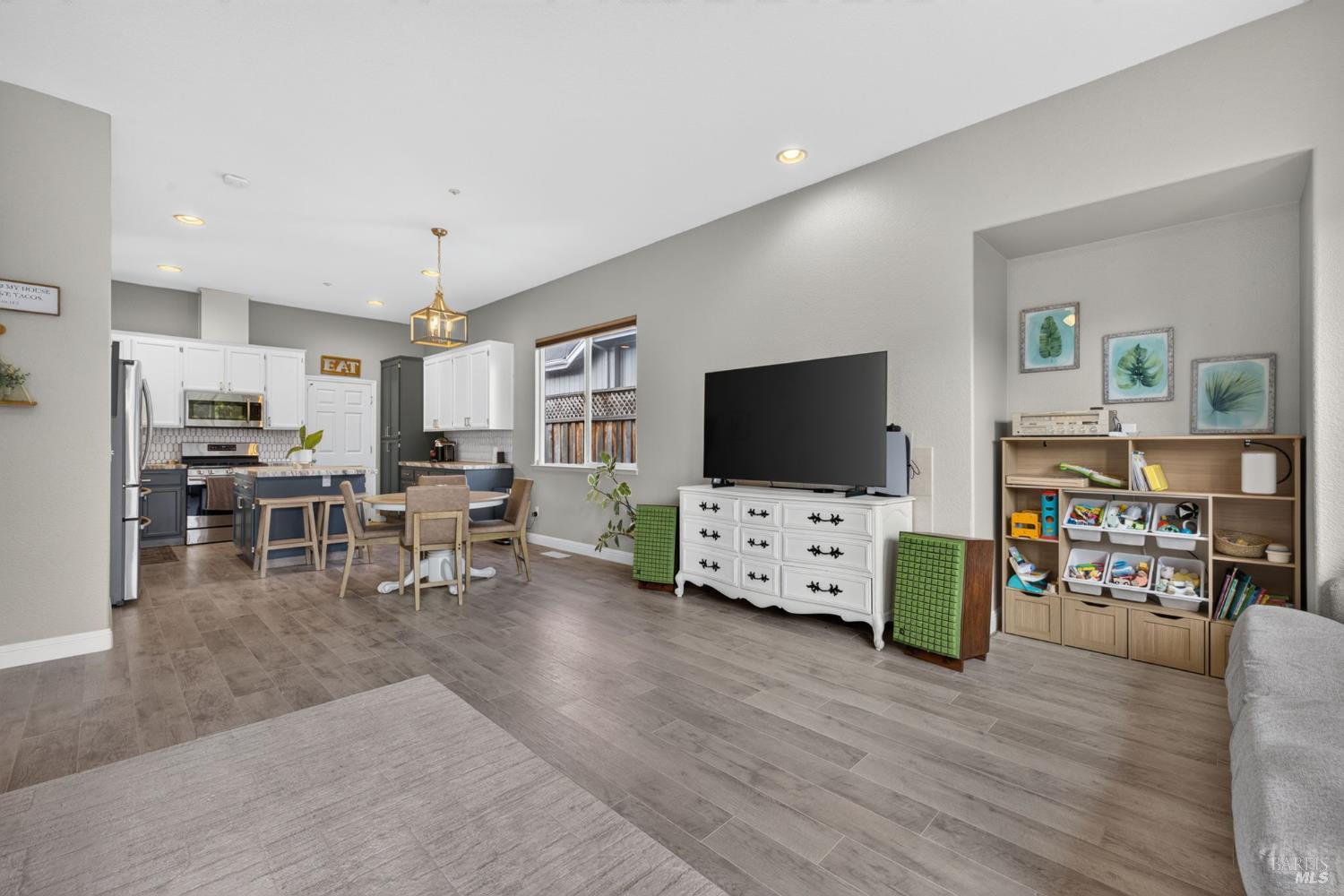 458 Muscat Drive Cloverdale CA 95425