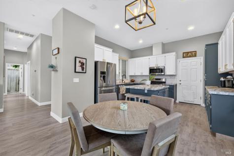 458 Muscat Drive Cloverdale CA 95425