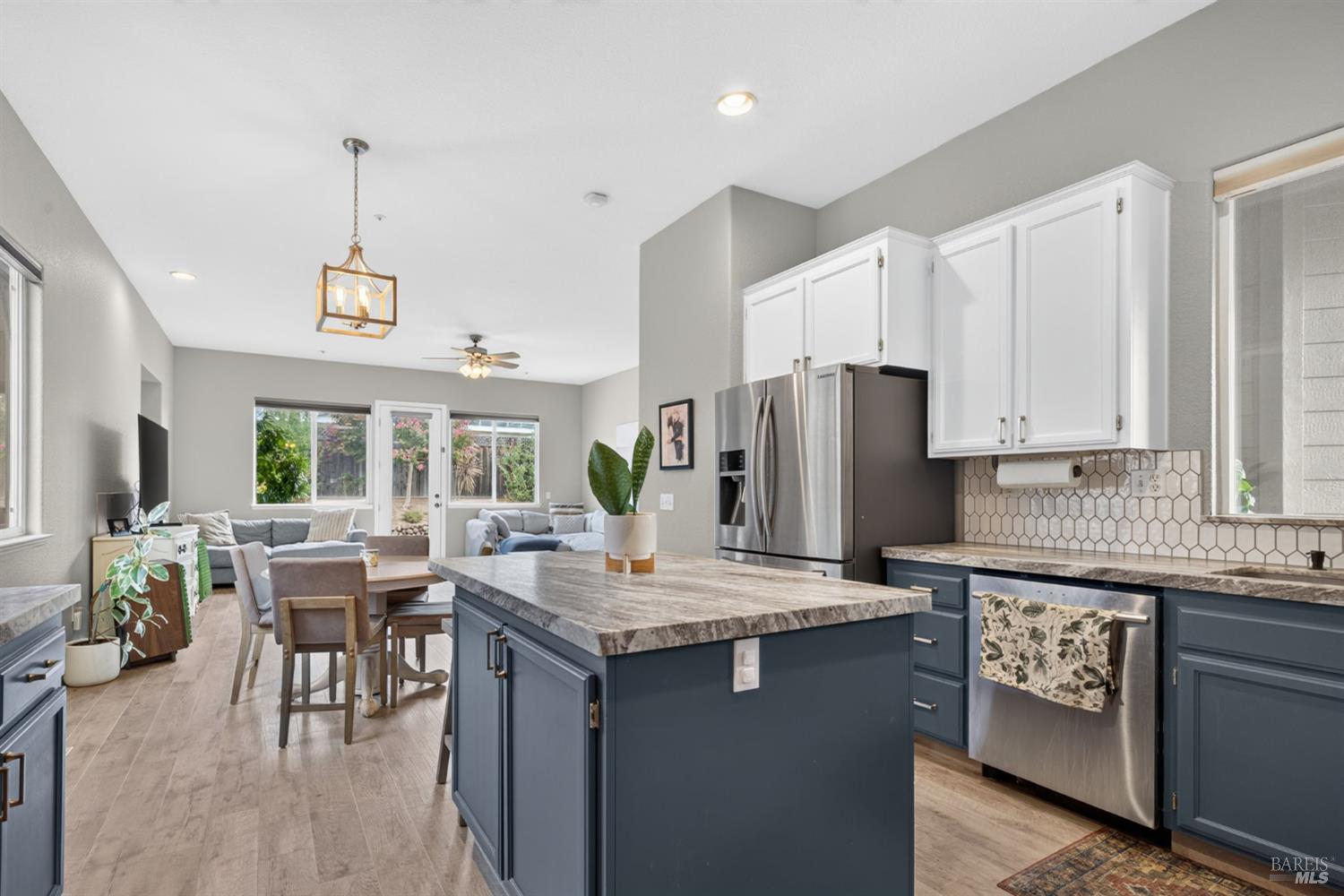 458 Muscat Drive Cloverdale CA 95425