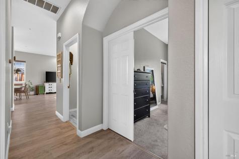 458 Muscat Drive Cloverdale CA 95425