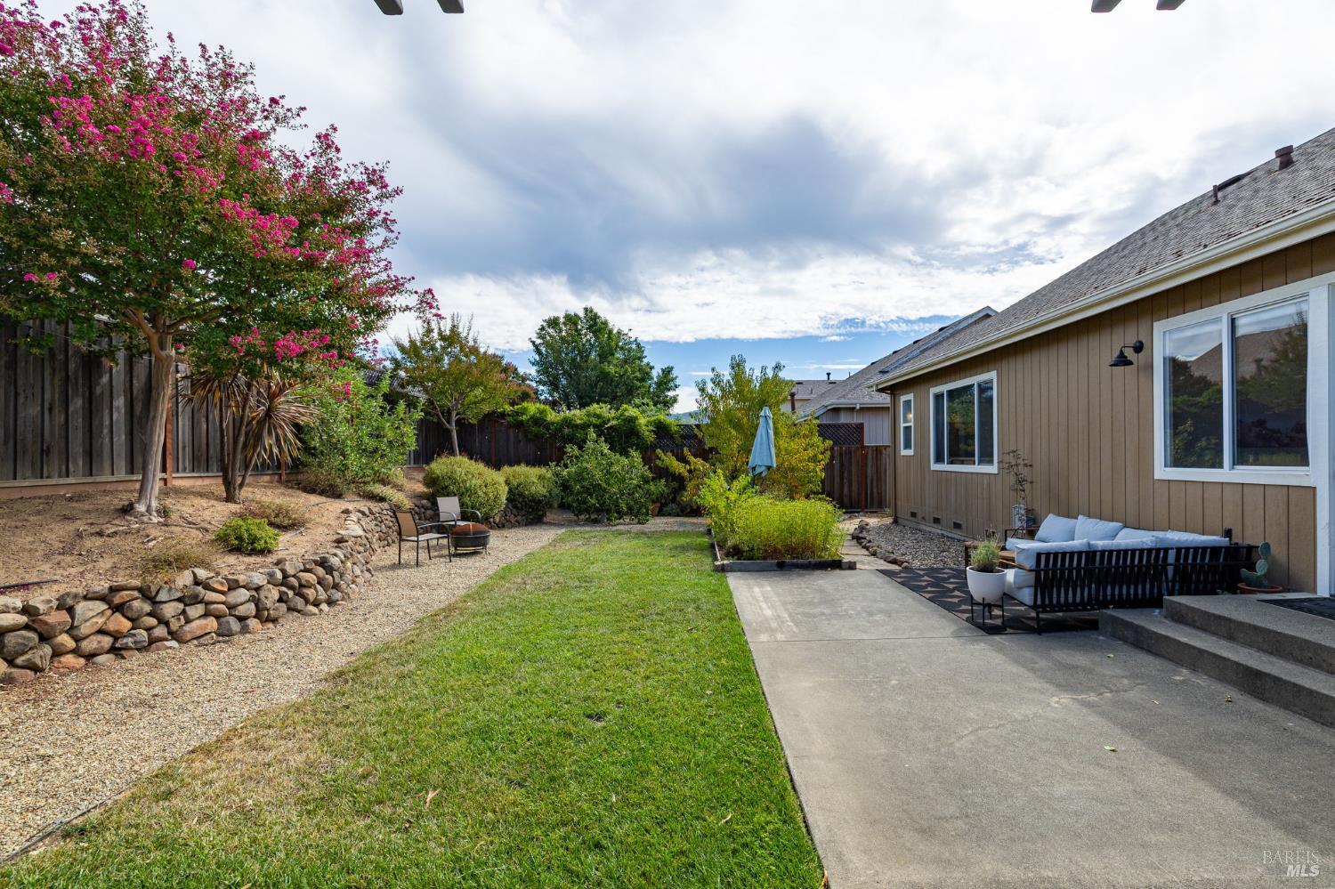458 Muscat Drive Cloverdale CA 95425
