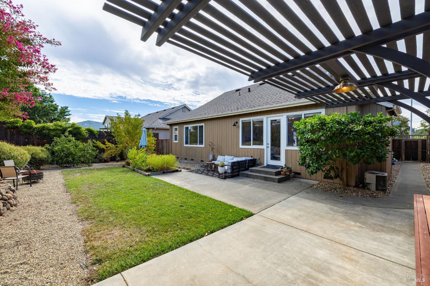458 Muscat Drive Cloverdale CA 95425