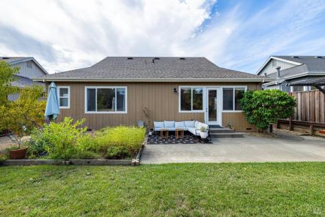 458 Muscat Drive Cloverdale CA 95425