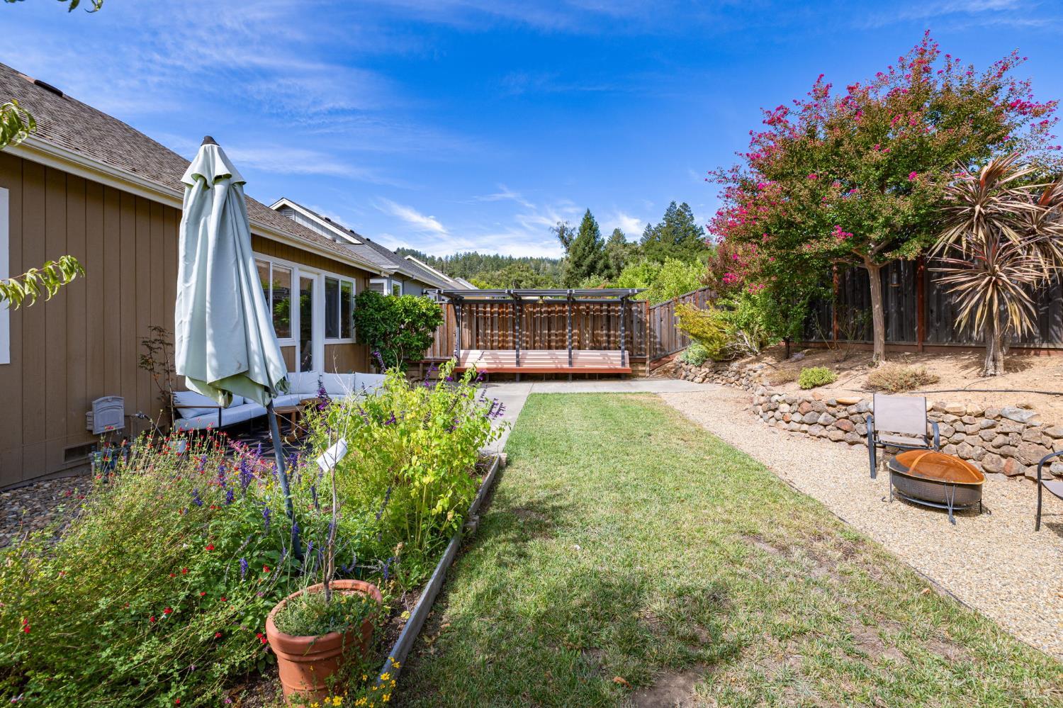 458 Muscat Drive Cloverdale CA 95425