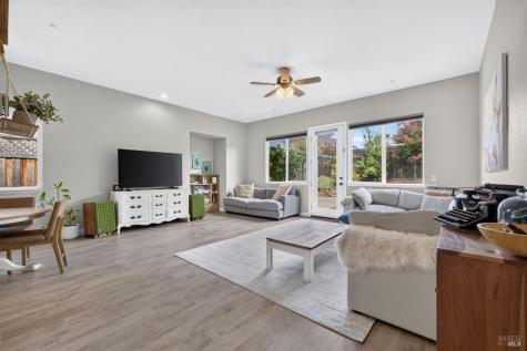 458 Muscat Drive Cloverdale CA 95425