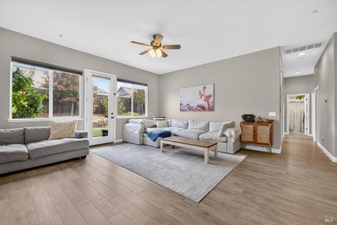 458 Muscat Drive Cloverdale CA 95425
