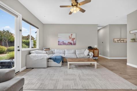 458 Muscat Drive Cloverdale CA 95425