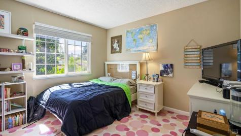 868 Holly Avenue Rohnert Park CA 94928