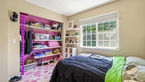 868 Holly Avenue Rohnert Park CA 94928