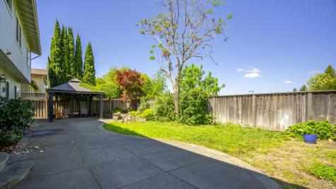 868 Holly Avenue Rohnert Park CA 94928