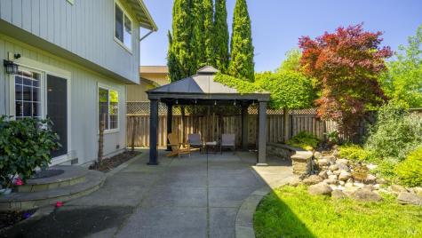 868 Holly Avenue Rohnert Park CA 94928