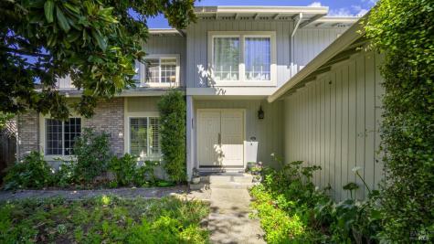 868 Holly Avenue Rohnert Park CA 94928