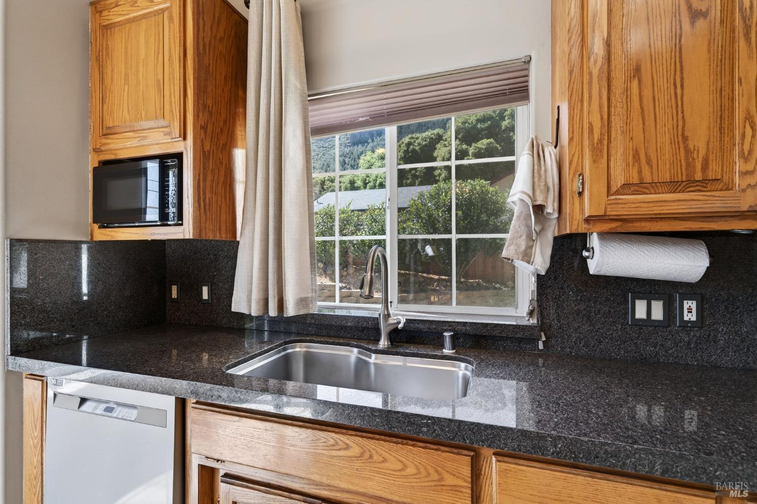 2937 Crystal Drive Kelseyville CA 95451