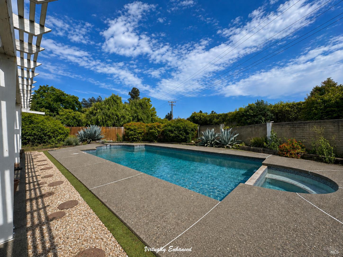 168 Rancho Bonito Circle Petaluma CA 94954