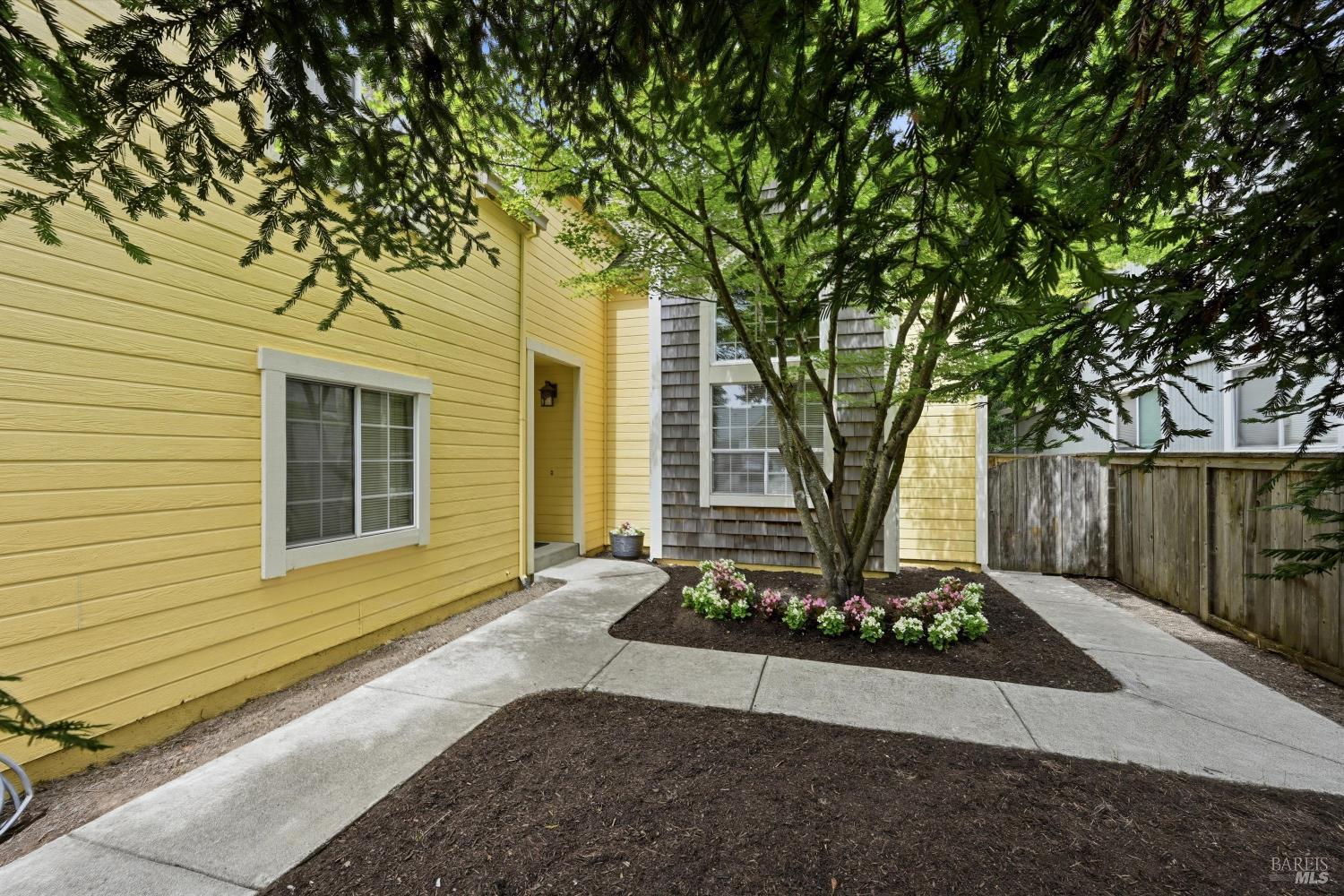 2211 Ironbark Drive Santa Rosa CA 95403