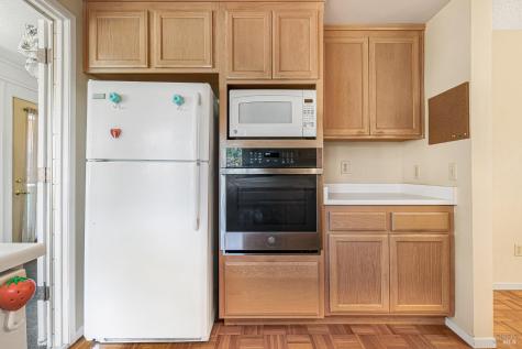 1 Meadowgreen Court Santa Rosa CA 95409