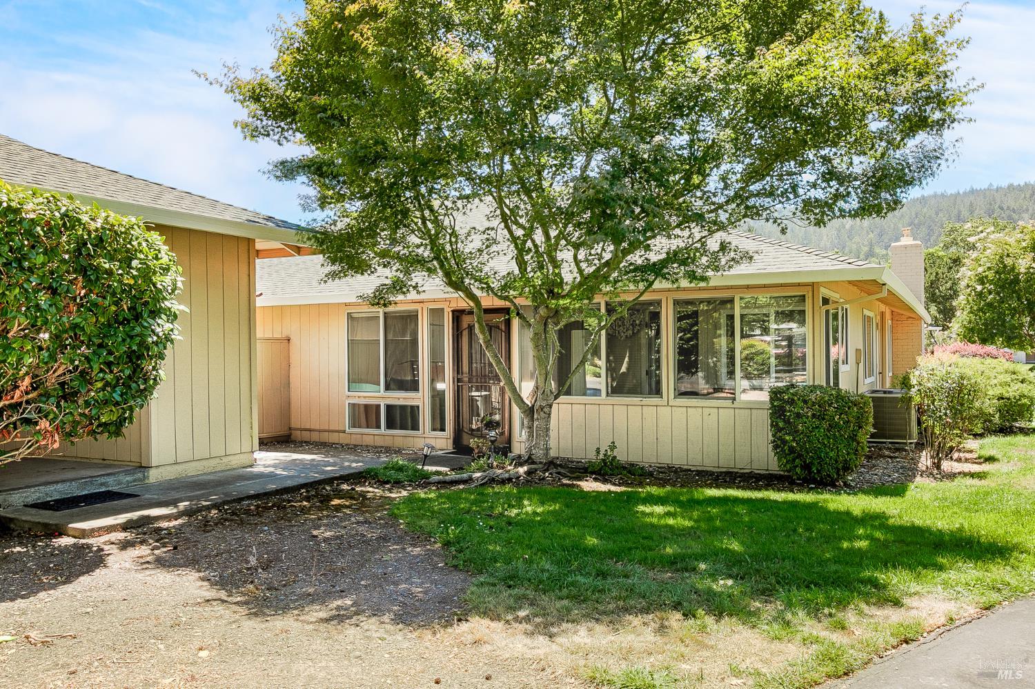1 Meadowgreen Court Santa Rosa CA 95409