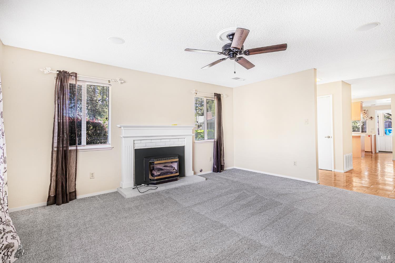 1 Meadowgreen Court Santa Rosa CA 95409
