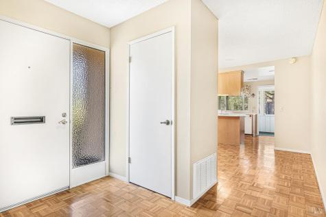 1 Meadowgreen Court Santa Rosa CA 95409