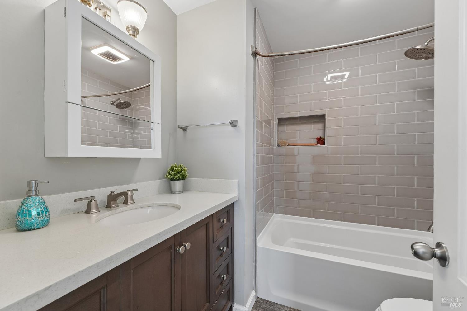 2120 Elliott Drive American Canyon CA 94503