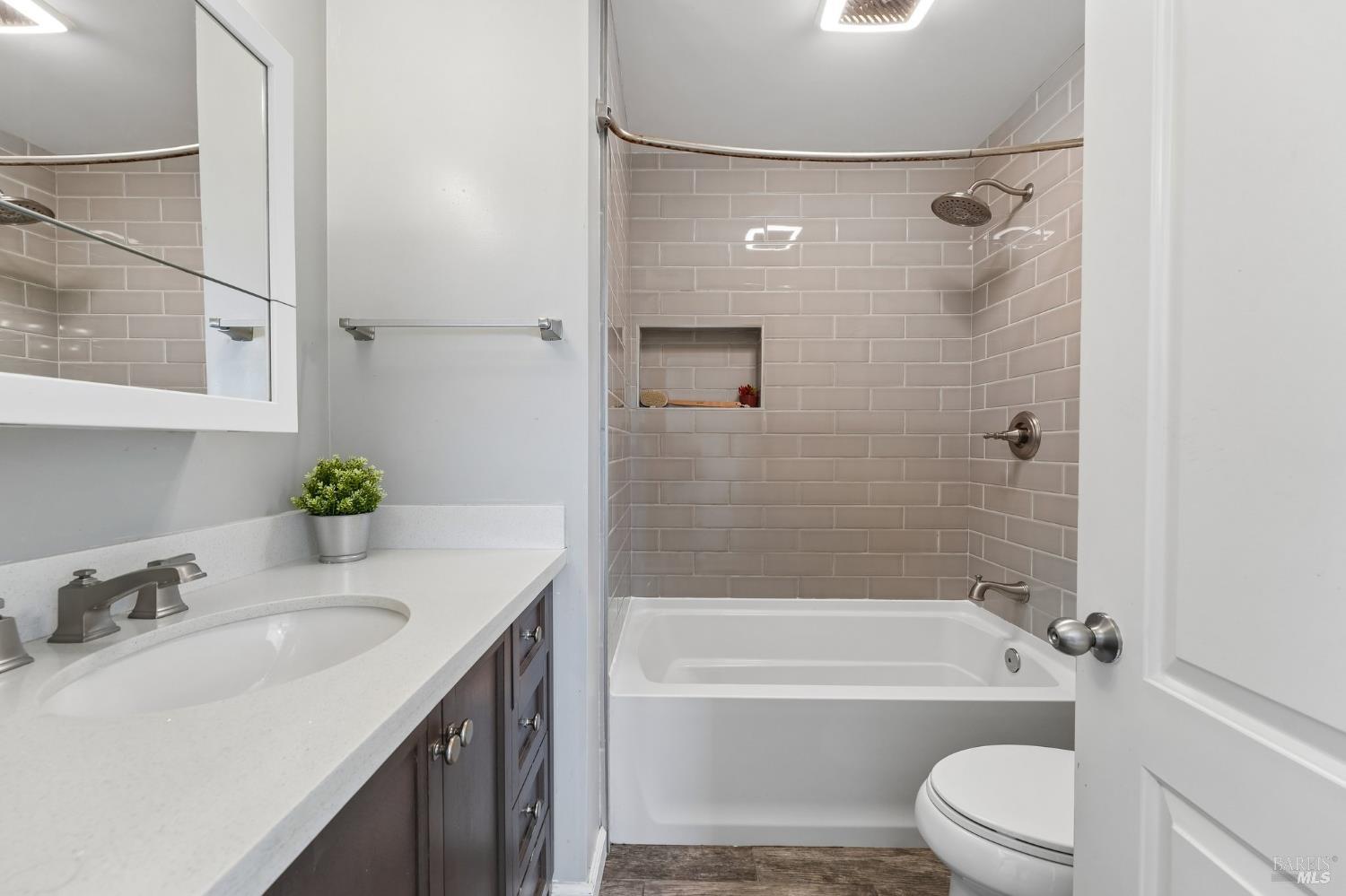 2120 Elliott Drive American Canyon CA 94503