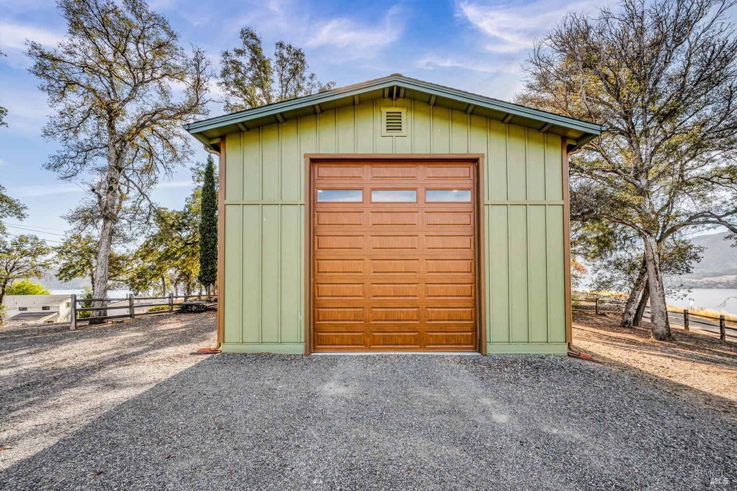 3012 Oak Crest Drive Clearlake CA 95422