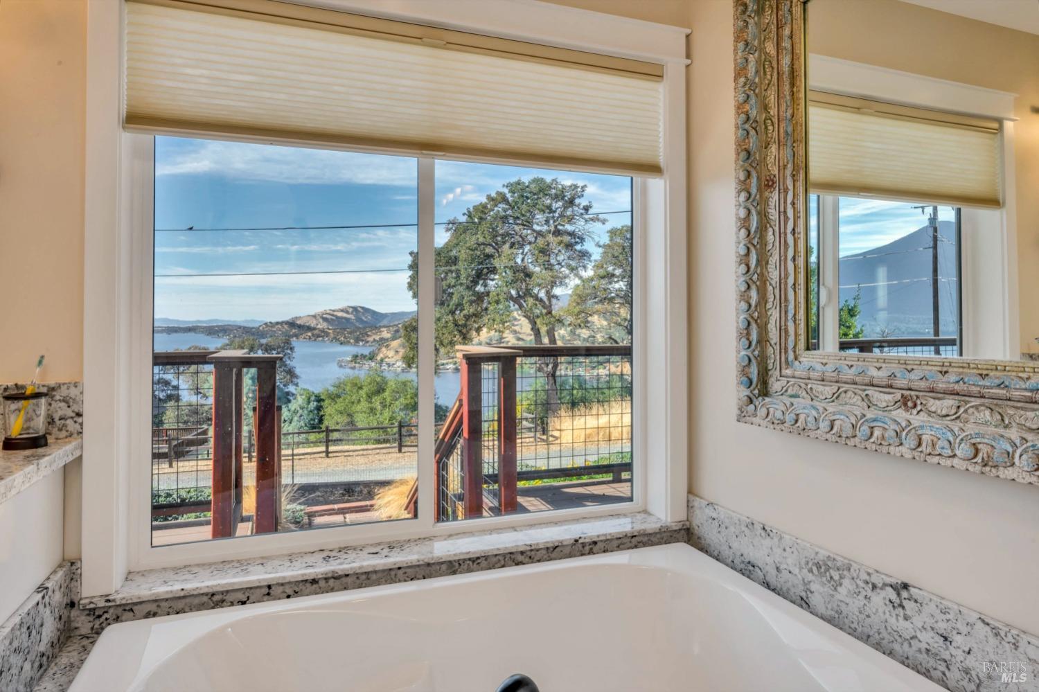 3012 Oak Crest Drive Clearlake CA 95422