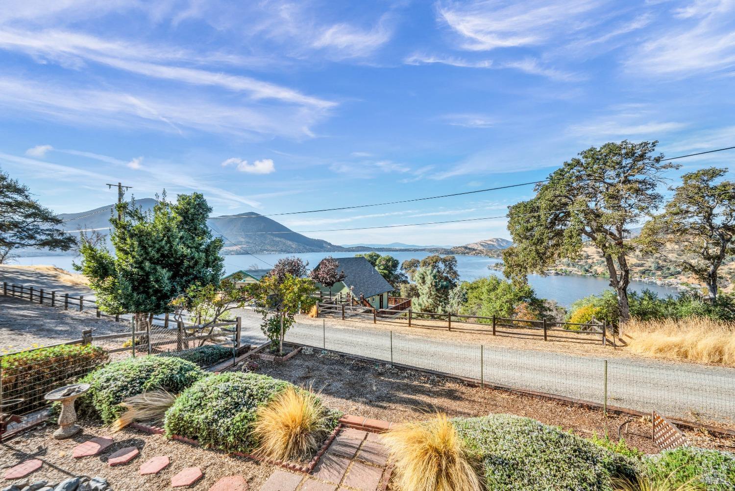 3012 Oak Crest Drive Clearlake CA 95422