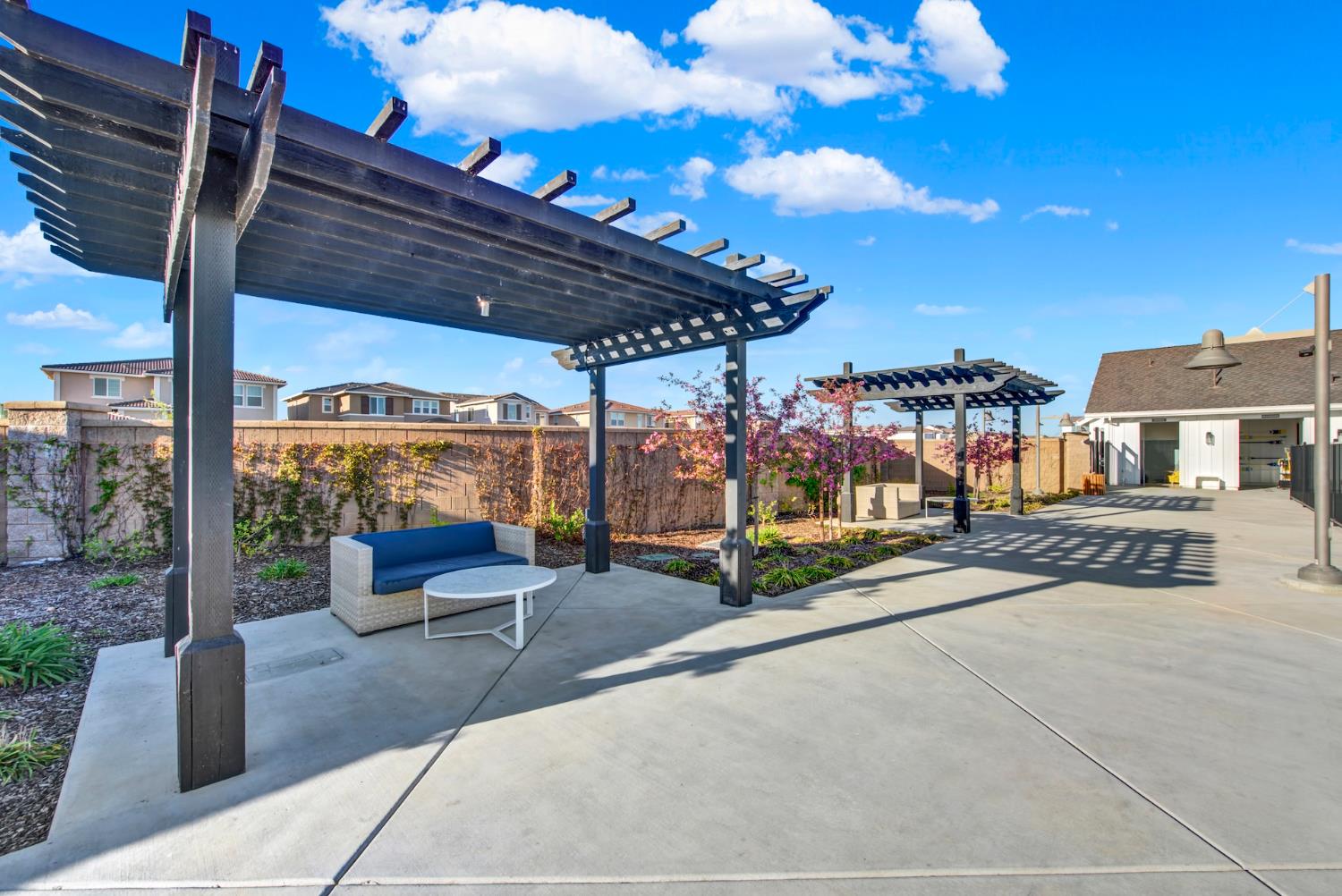 3530 Damora Avenue Sacramento CA 95835